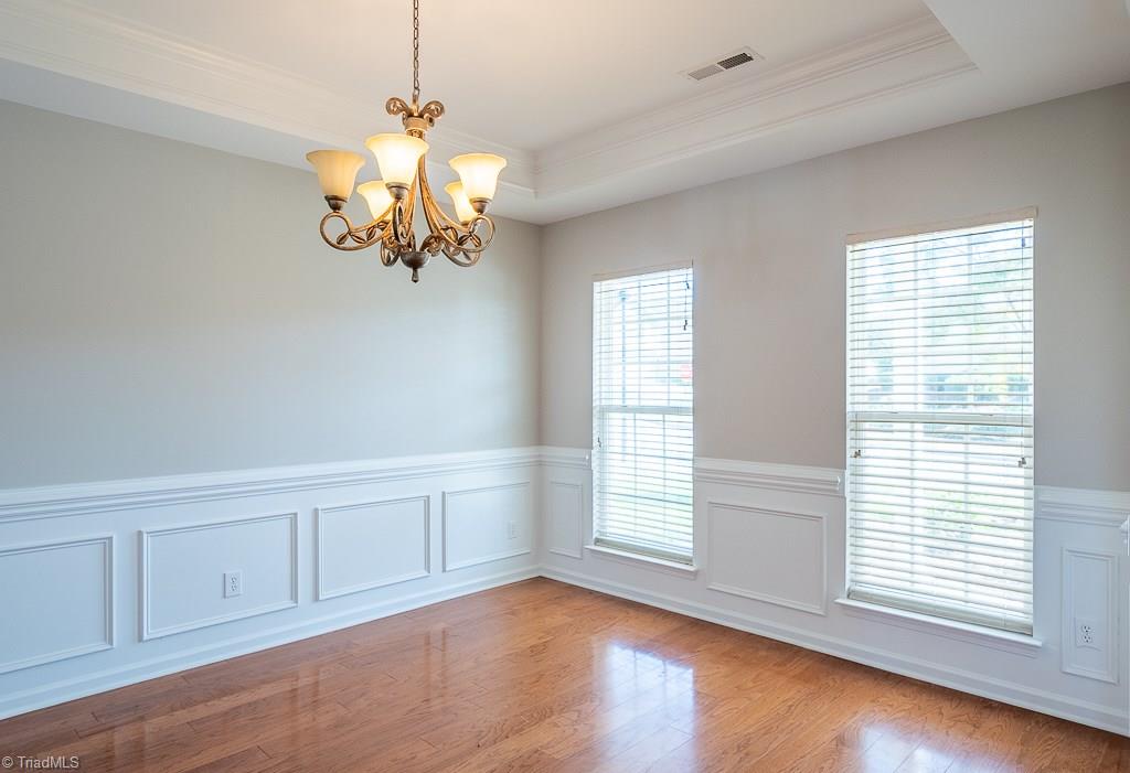 704 Spinning Wheel Point High Point, NC 27265 - Photo 6 of 30 Gallery Image 6