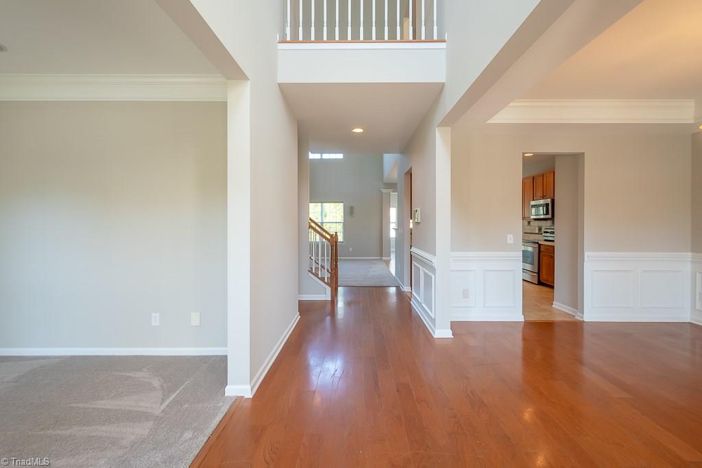 704 Spinning Wheel Point High Point, NC 27265 - Photo 7 of 30 Gallery Image 7