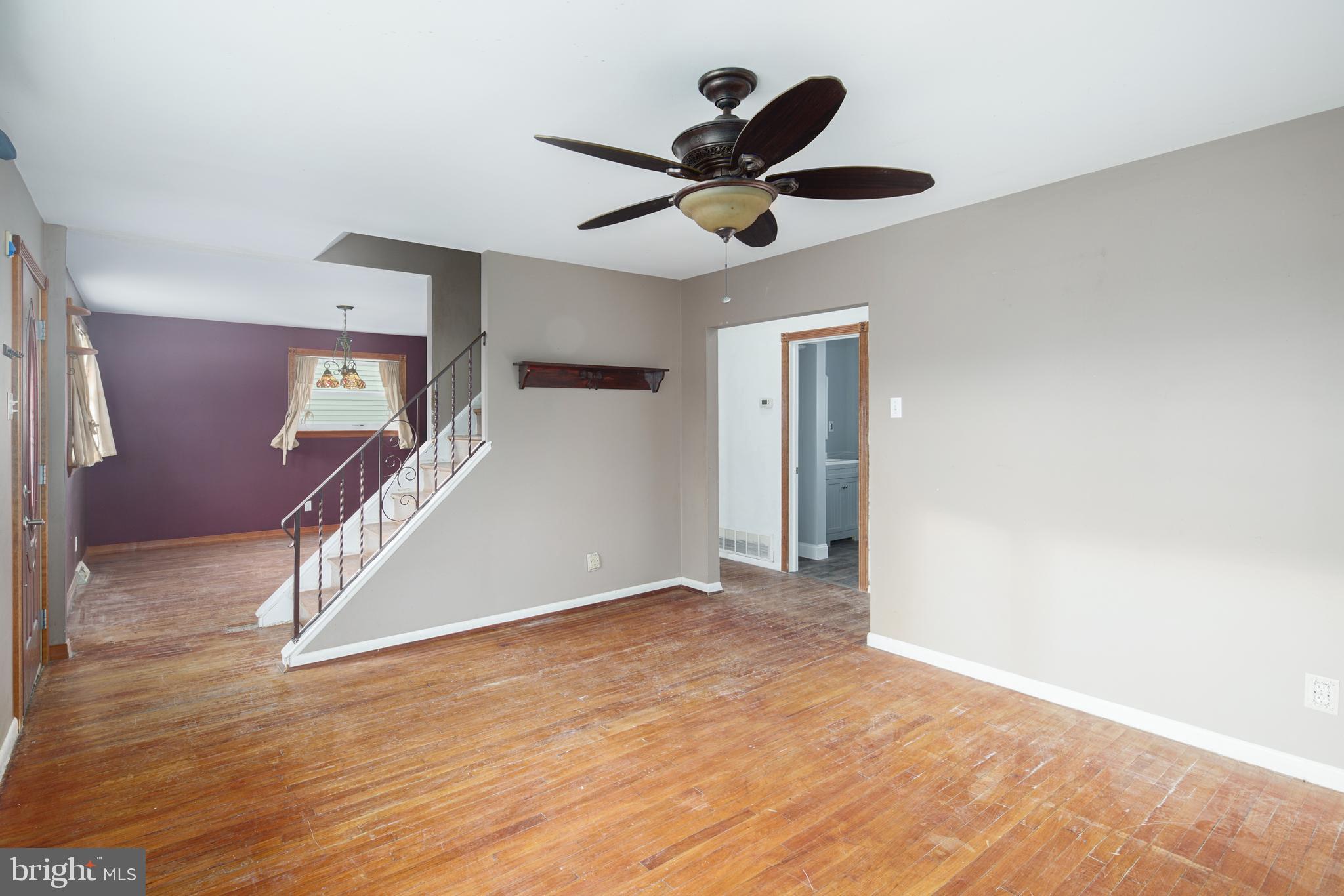 14 Harding Avenue Runnemede, NJ 08078 - Photo 10 of 28 Living Room