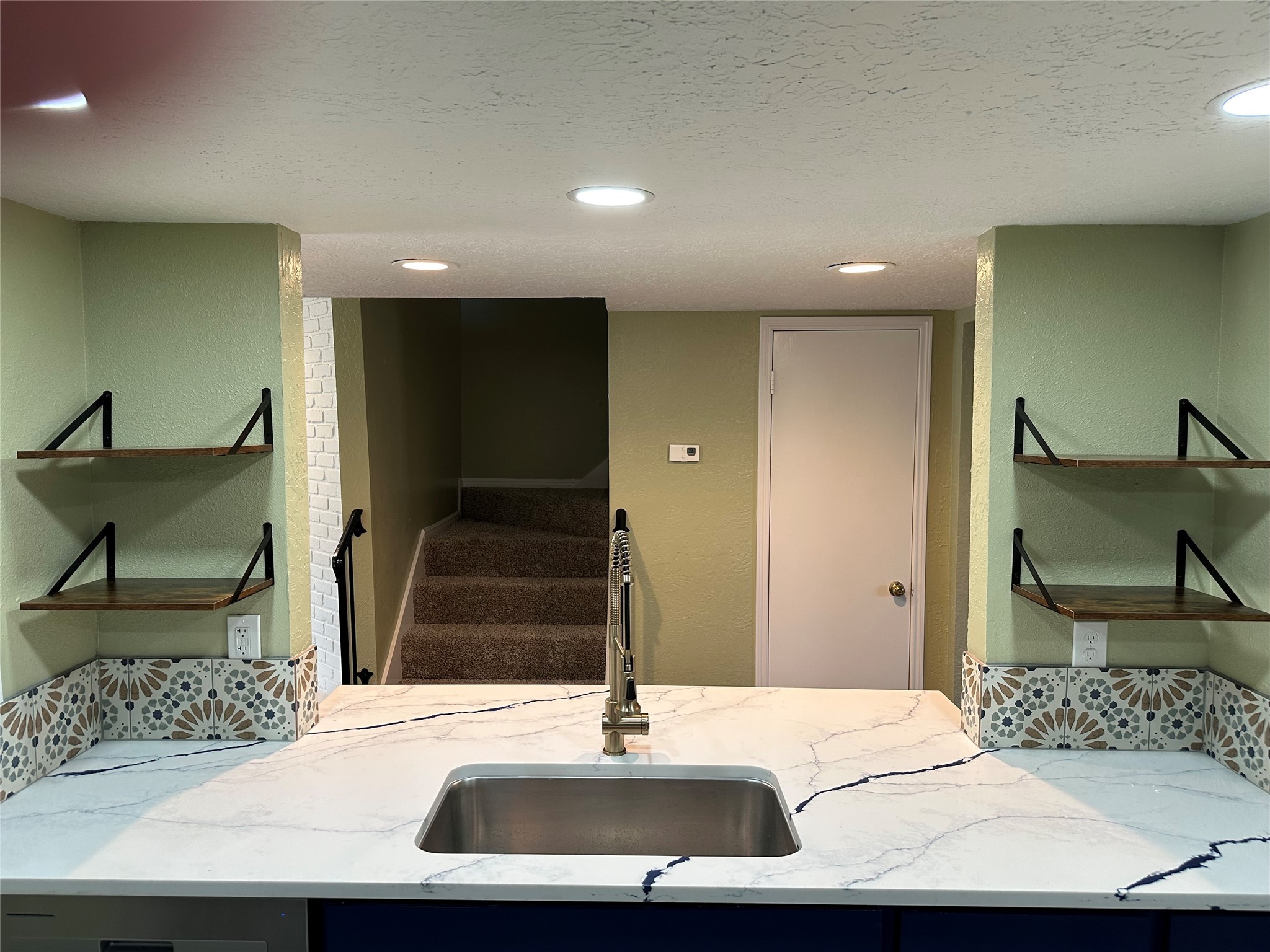 14663 Perthshire Road, Unit 14663 Houston, TX 77079 - Photo 31 of 35 a bathroom with a sink and a mirror