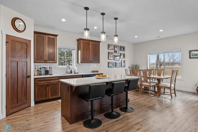 $399,900 | 300 Pine Drive, Hankinson, ND 58041