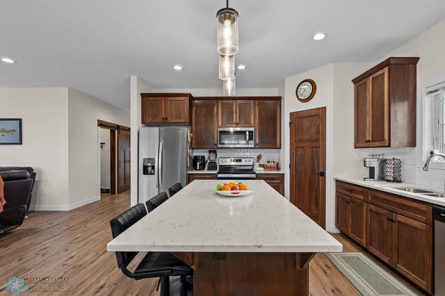 $399,900 | 300 Pine Drive, Hankinson, ND 58041