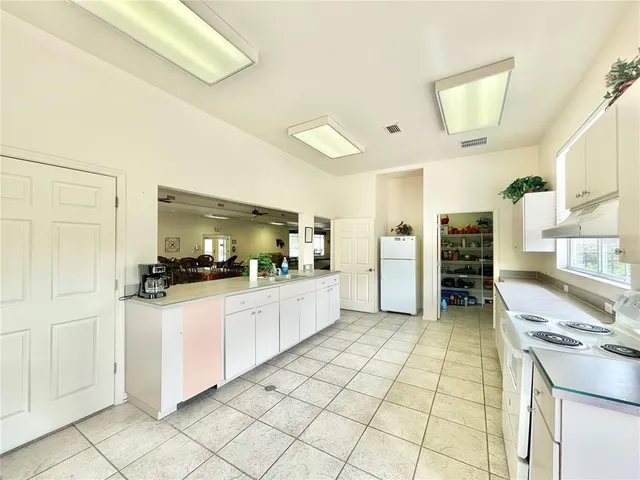 $2,450 | 4349 Northwest 36th Street, Gainesville, FL 32605