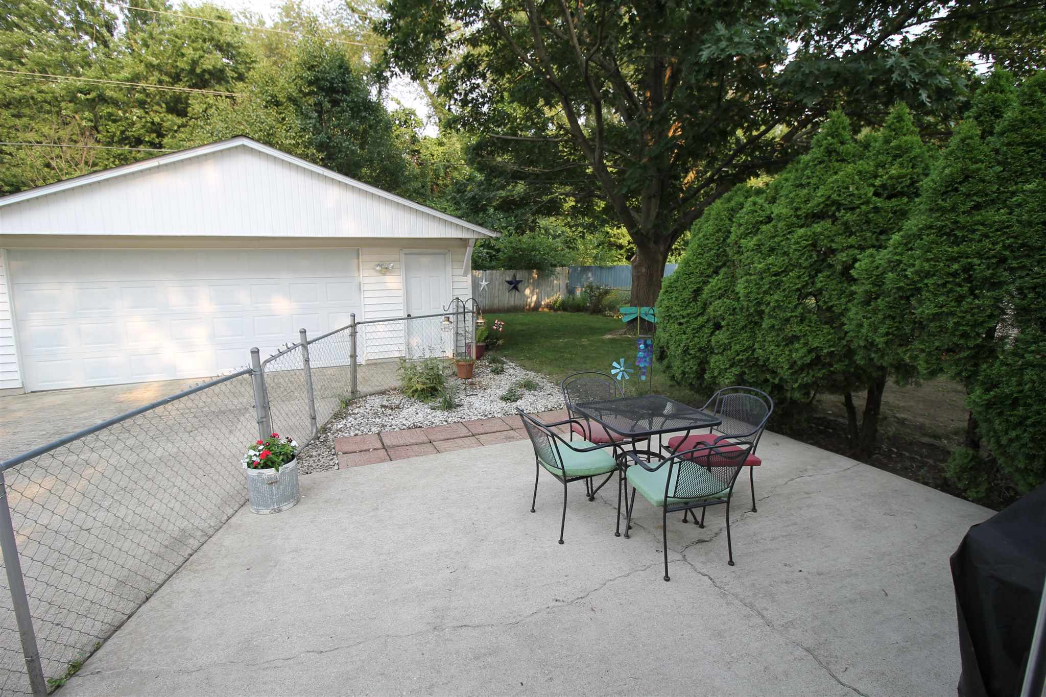 2004 Skipton Road Springfield, IL 62702 - Photo 6 of 9