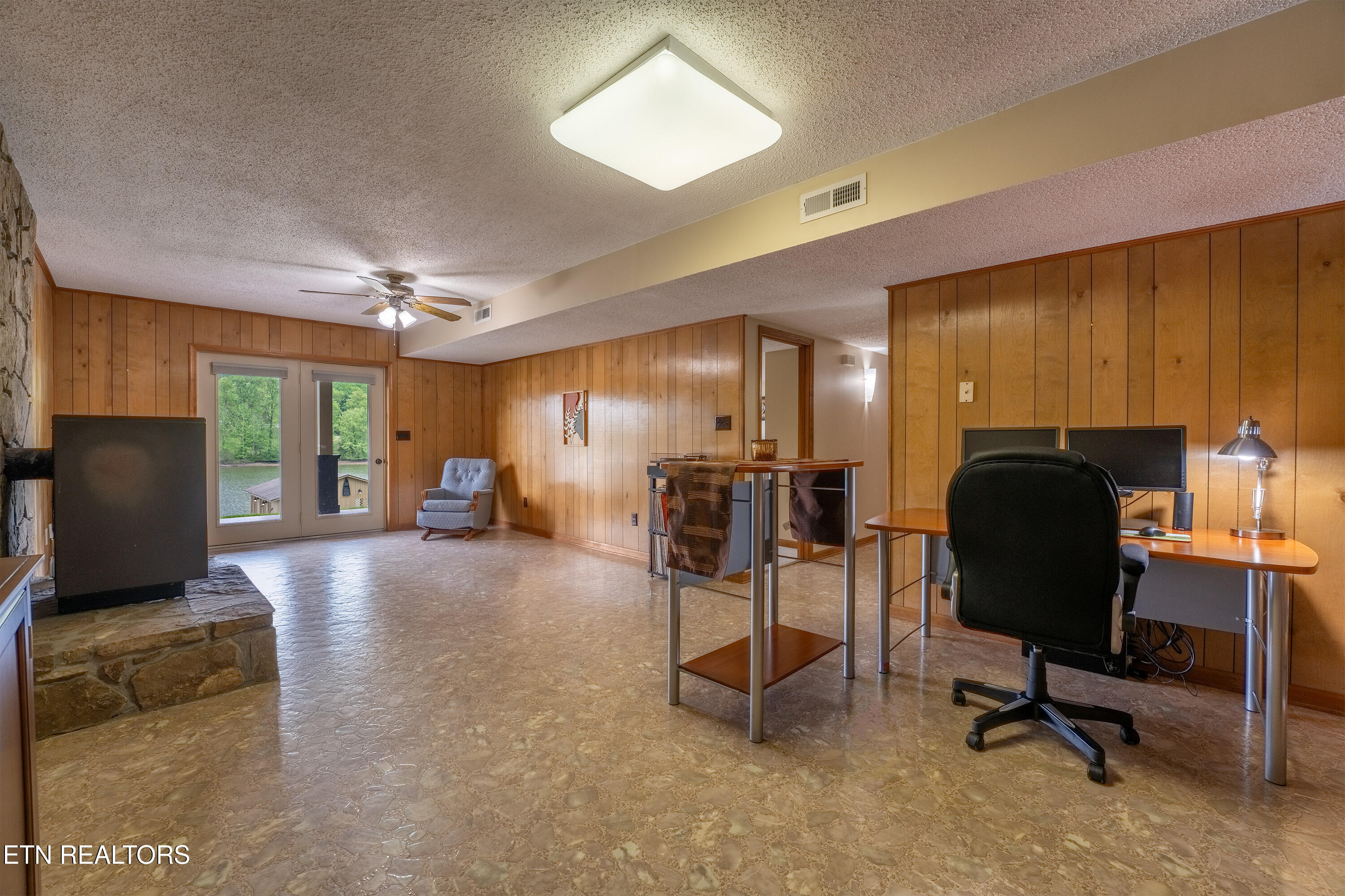 326 Chamberlain Cove Road Kingston, TN 37763 - Photo 27 of 49 33