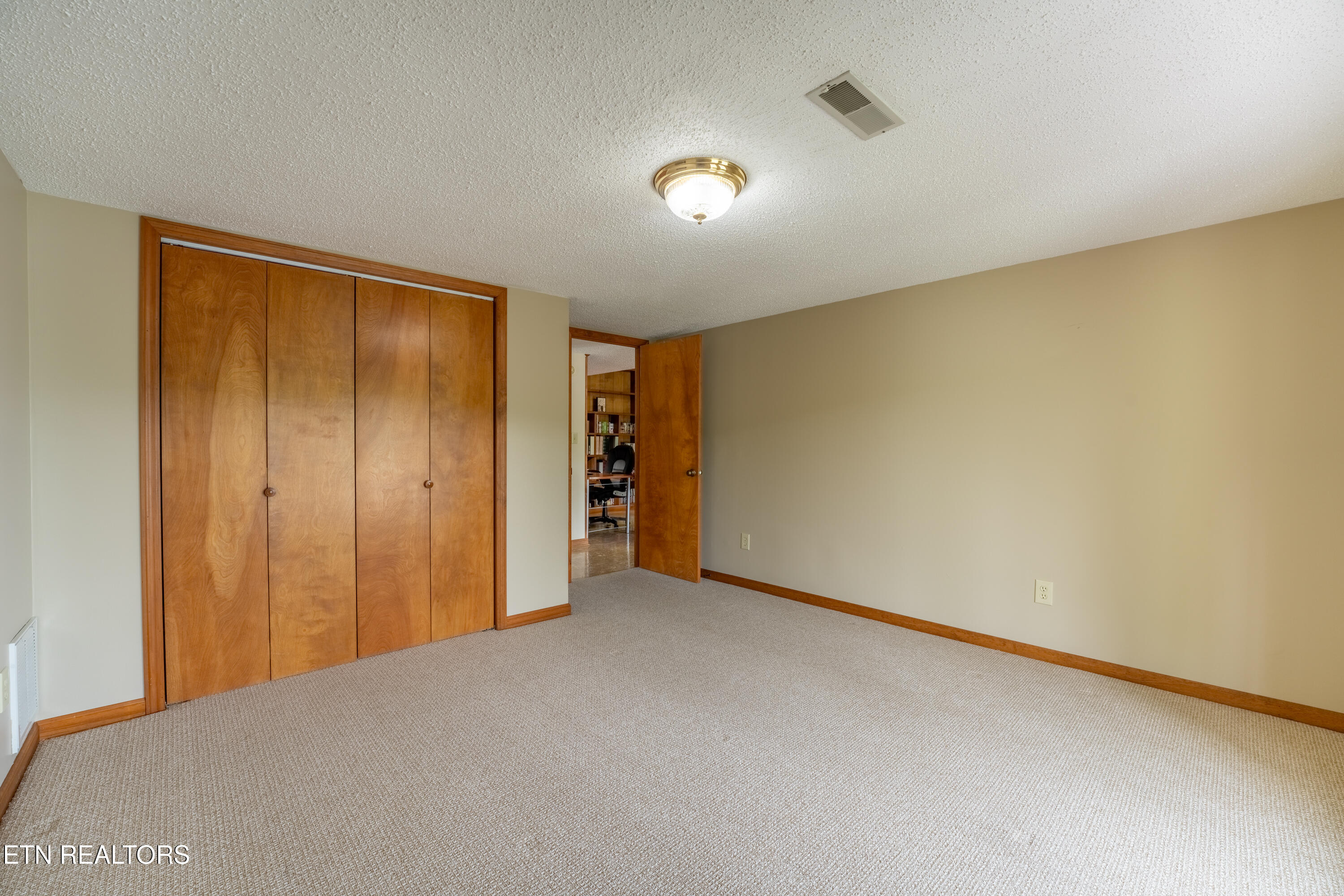 326 Chamberlain Cove Road Kingston, TN 37763 - Photo 29 of 49 35