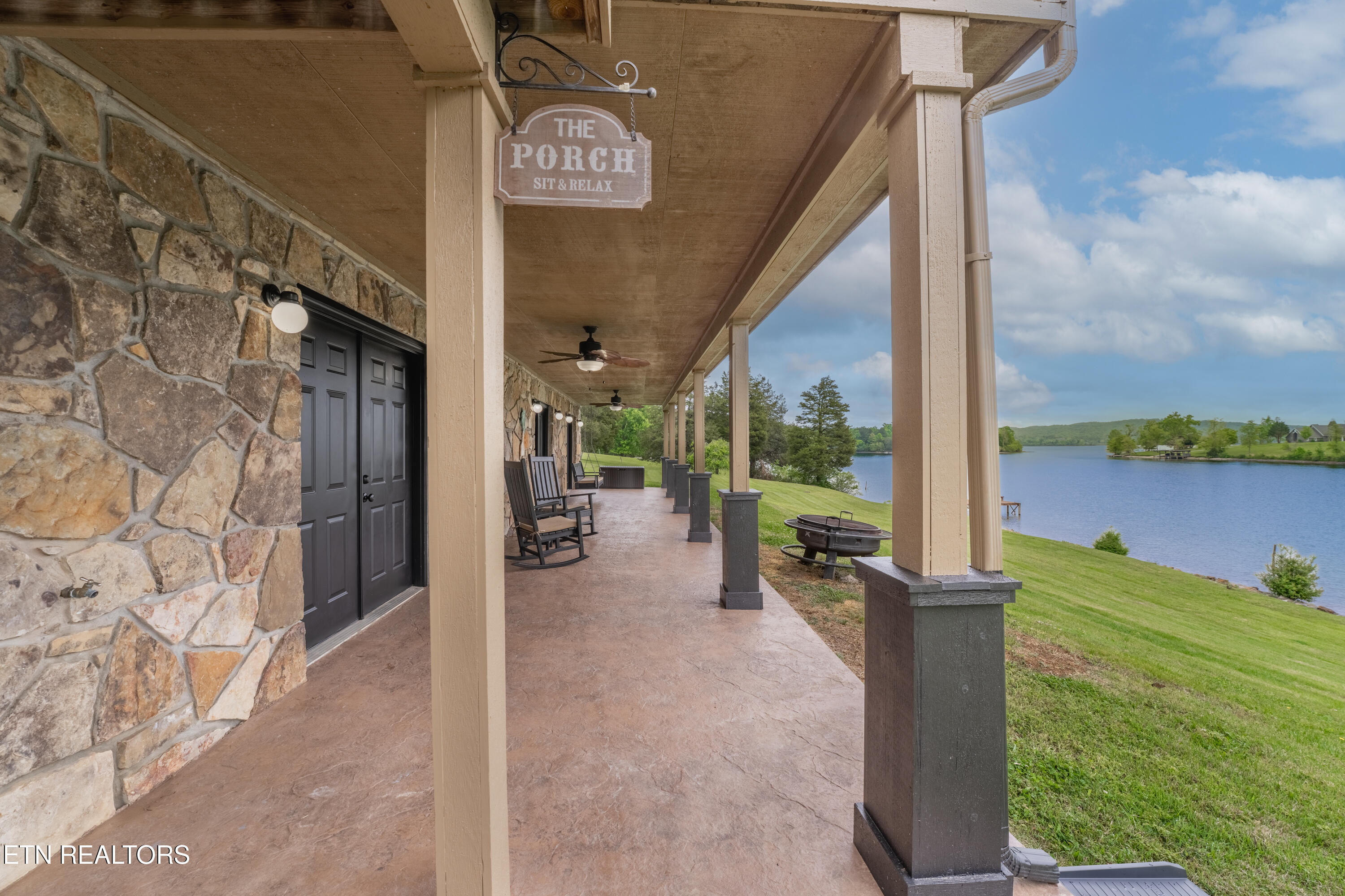 326 Chamberlain Cove Road Kingston, TN 37763 - Photo 31 of 49 44