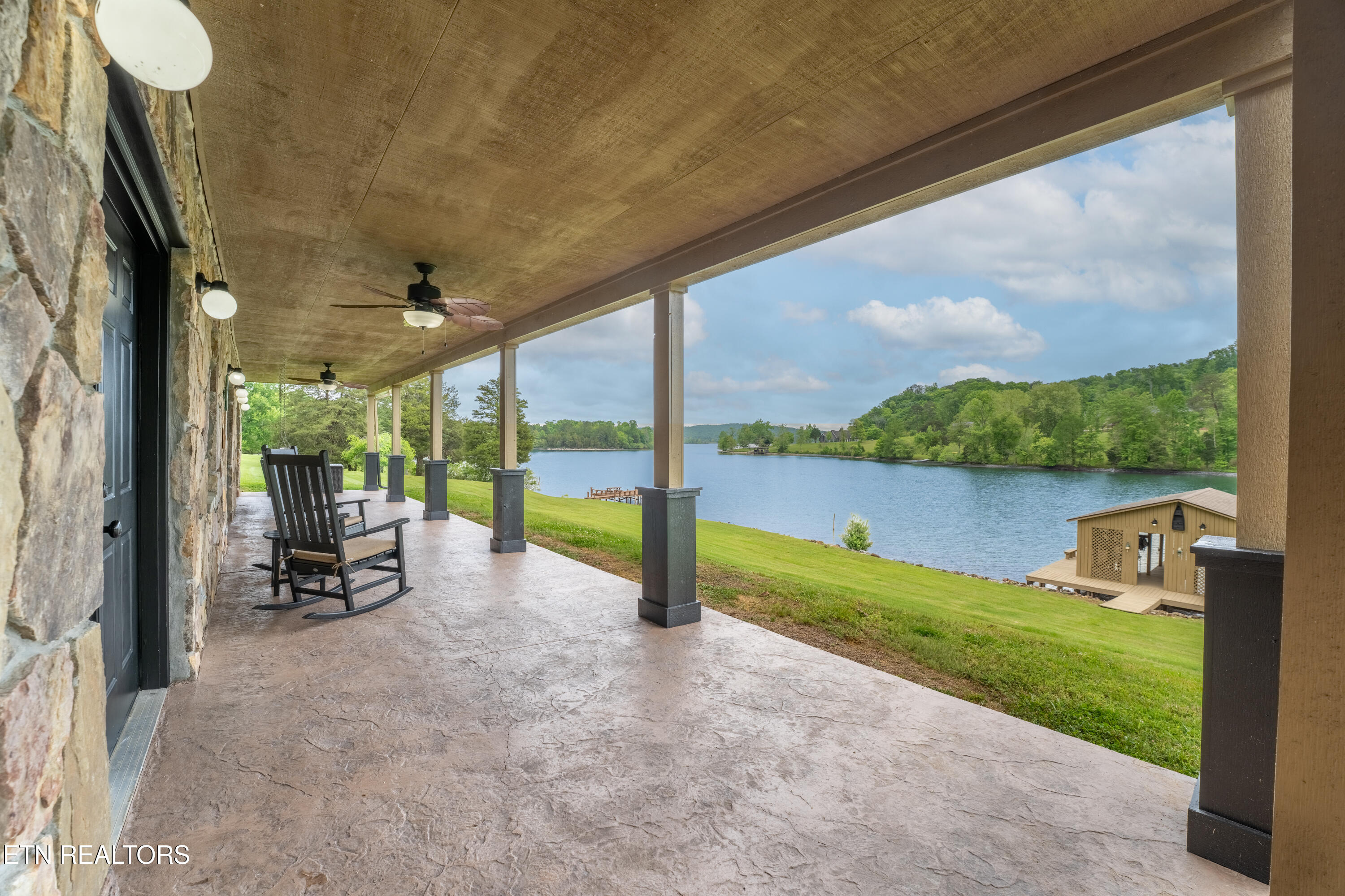 326 Chamberlain Cove Road Kingston, TN 37763 - Photo 32 of 49 45