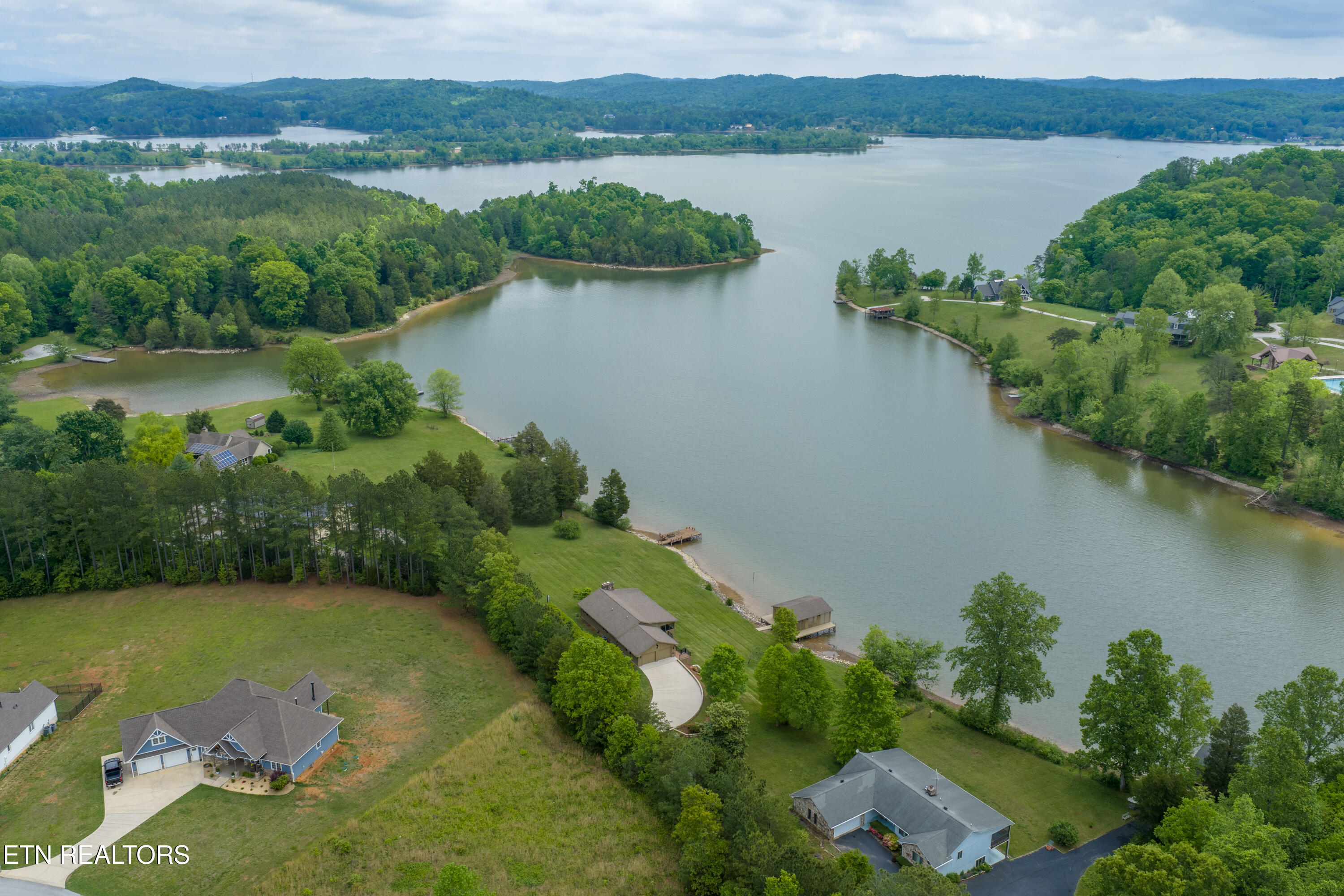 326 Chamberlain Cove Road Kingston, TN 37763 - Photo 39 of 49 58