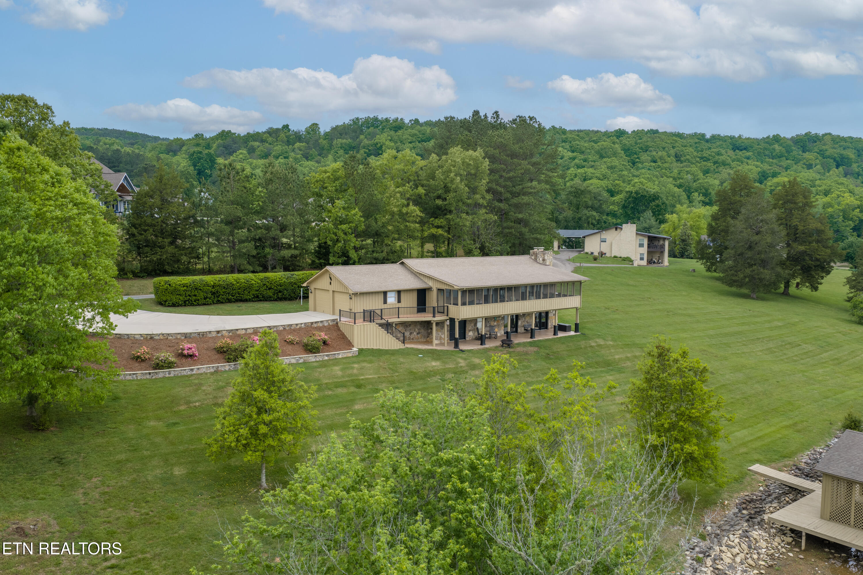 326 Chamberlain Cove Road Kingston, TN 37763 - Photo 40 of 49 54