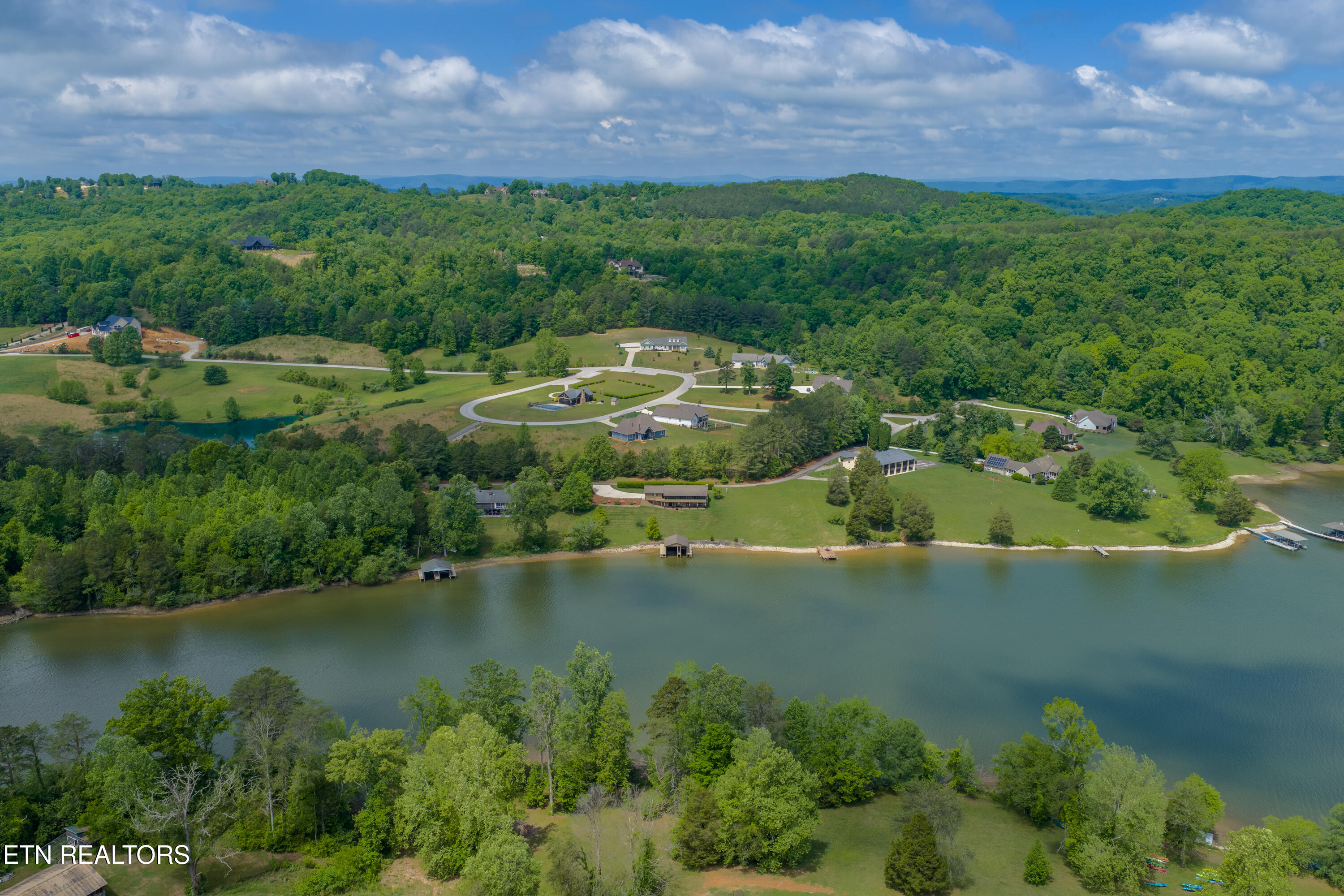 326 Chamberlain Cove Road Kingston, TN 37763 - Photo 44 of 49 67