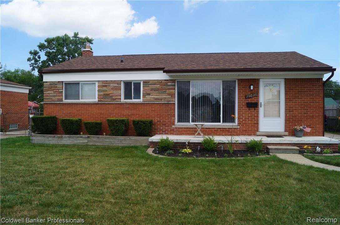25626 Rubin Road Warren, MI 48089 - Photo 2 of 16 front 2.JPG