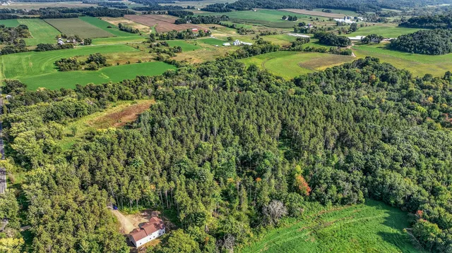 $720,000 | W15971 Cedar Road, Springfield, WI 54659