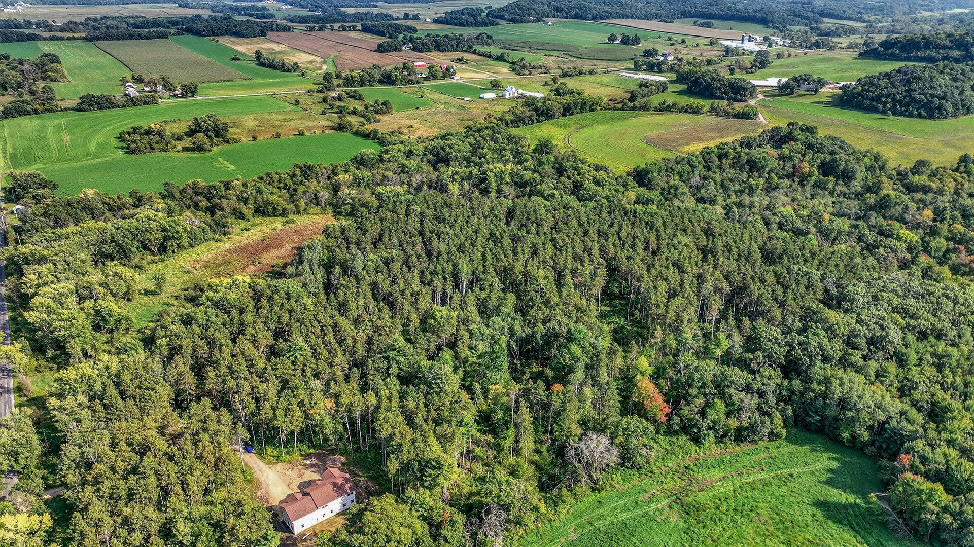 W15971 Cedar Road Springfield, WI 54659 - Photo 40 of 41 043_017_dji_0654_354