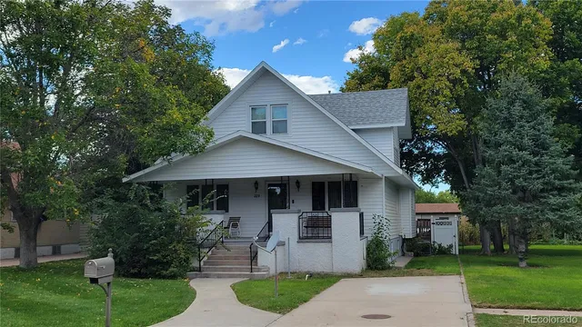$225,000 | 220 East 5th Street, Julesburg, CO 80737