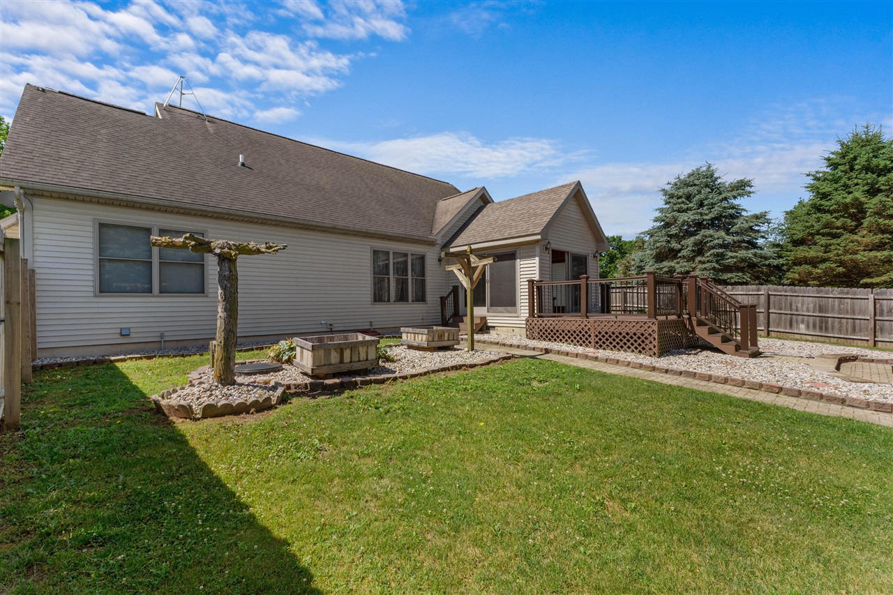 1016 Lukesport Road Quincy, MI 49082 - Photo 11 of 54