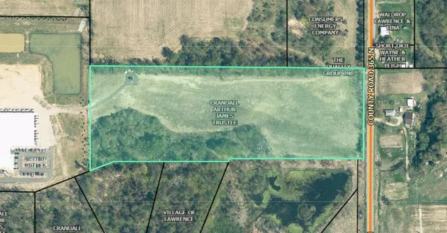 $335,000 | South Paw Paw Street, Lawrence, MI 49064