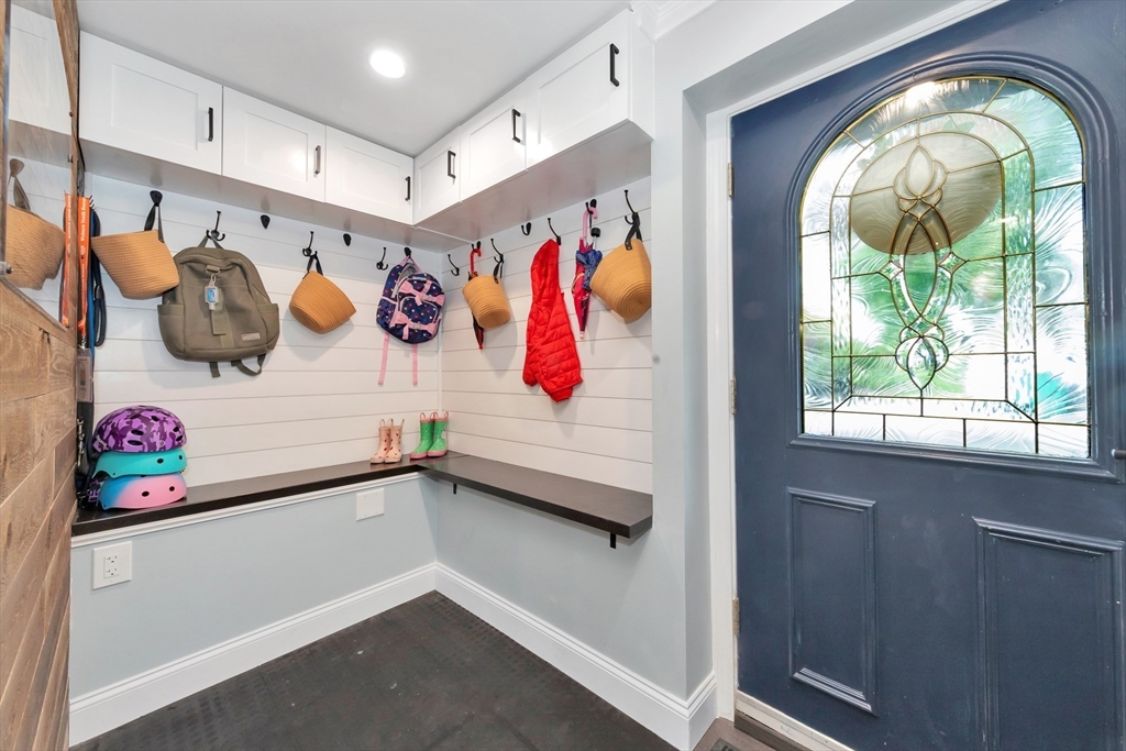 46 Arlington Road Woburn, MA 01801 - Photo 22 of 33 Gallery Image 22
