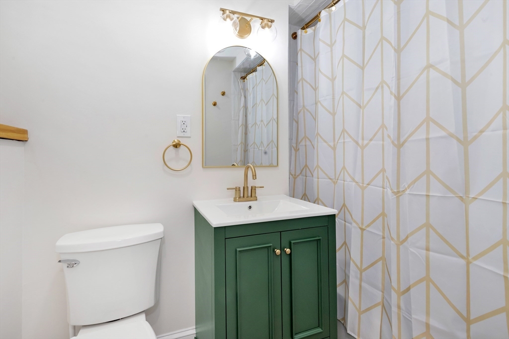 46 Arlington Road Woburn, MA 01801 - Photo 27 of 33 Gallery Image 27