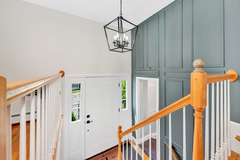 46 Arlington Road Woburn, MA 01801 - Photo 4 of 33 Gallery Image 4