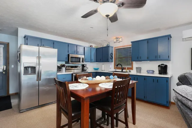 $440,000 | 6271 10th Street, Twin Lake, MI 49457