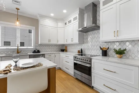 $1,195,000 | 17 Josiah Path, Falmouth, MA 02540