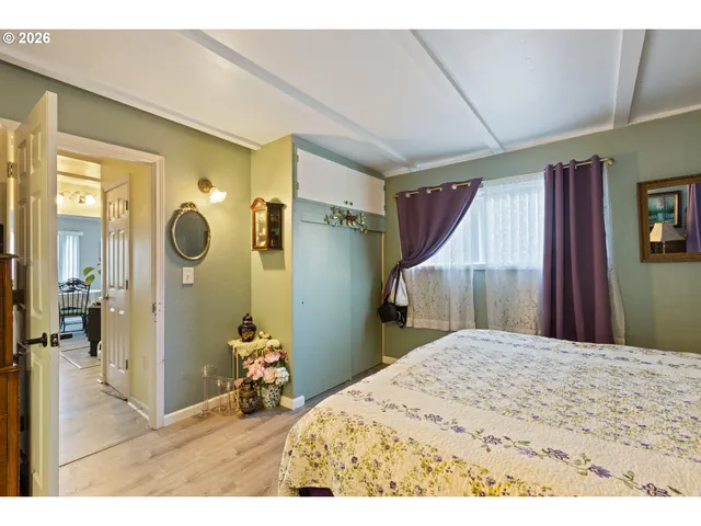 $340,000 | 2730 West Sanders Avenue, Roseburg, OR 97471