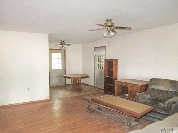 22662 South Centennial Road Jerseyville, IL 62052 - Photo 7 of 19