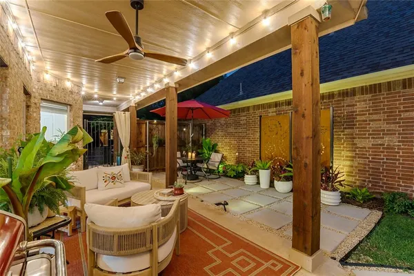 $470,000 | 7585 Glasshouse Walk, Frisco, TX 75035