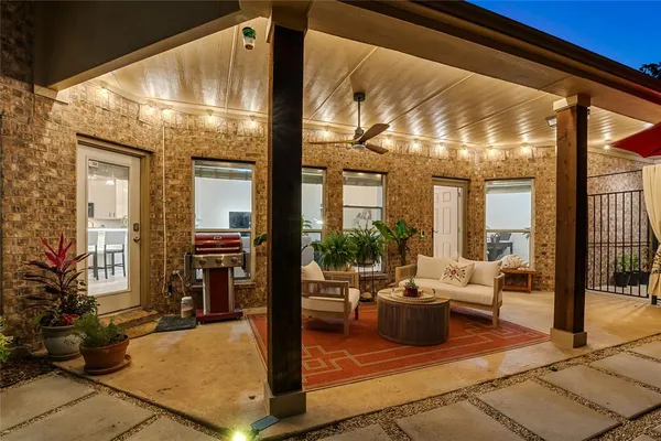 $470,000 | 7585 Glasshouse Walk, Frisco, TX 75035