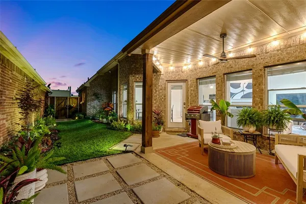 $470,000 | 7585 Glasshouse Walk, Frisco, TX 75035