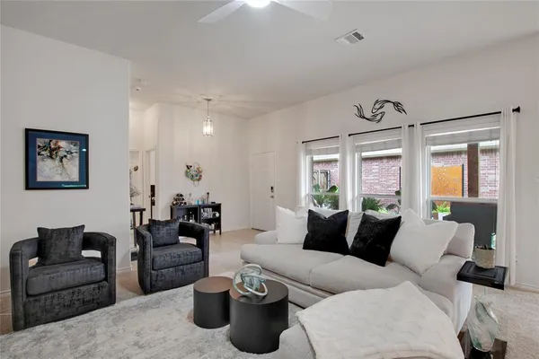 $470,000 | 7585 Glasshouse Walk, Frisco, TX 75035