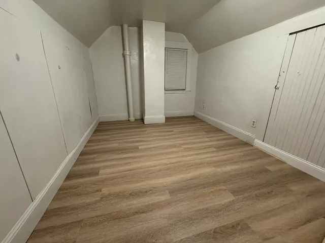 $2,400 | 107 1/2 Main Street, Unit 2, Woburn, MA 01801