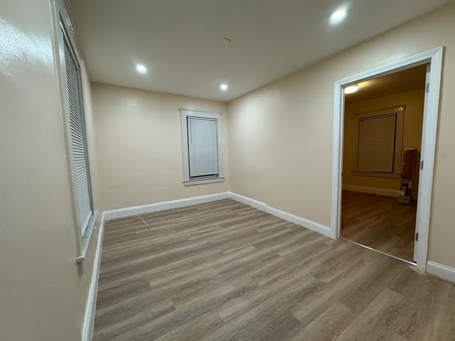 $2,400 | 107 1/2 Main Street, Unit 2, Woburn, MA 01801