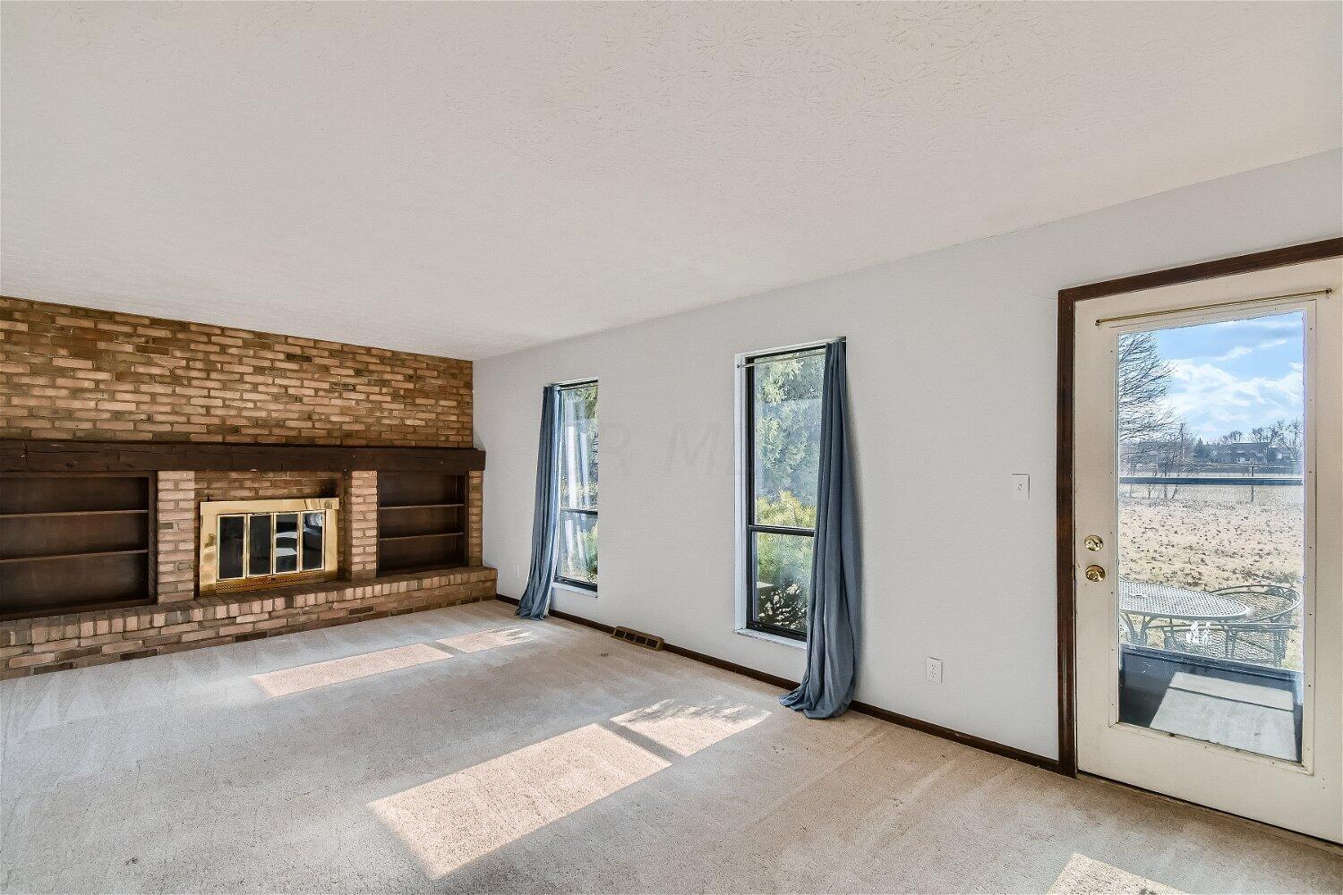817 Riva Ridge Boulevard Columbus, OH 43230 - Photo 12 of 28 817 Riva Ridge Blvd - Web Quality - 011
