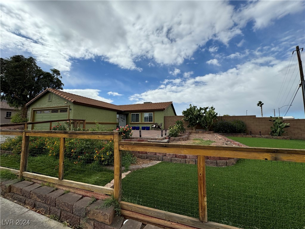 618 West Victory Road Henderson, NV 89015 - Photo 1 of 1
