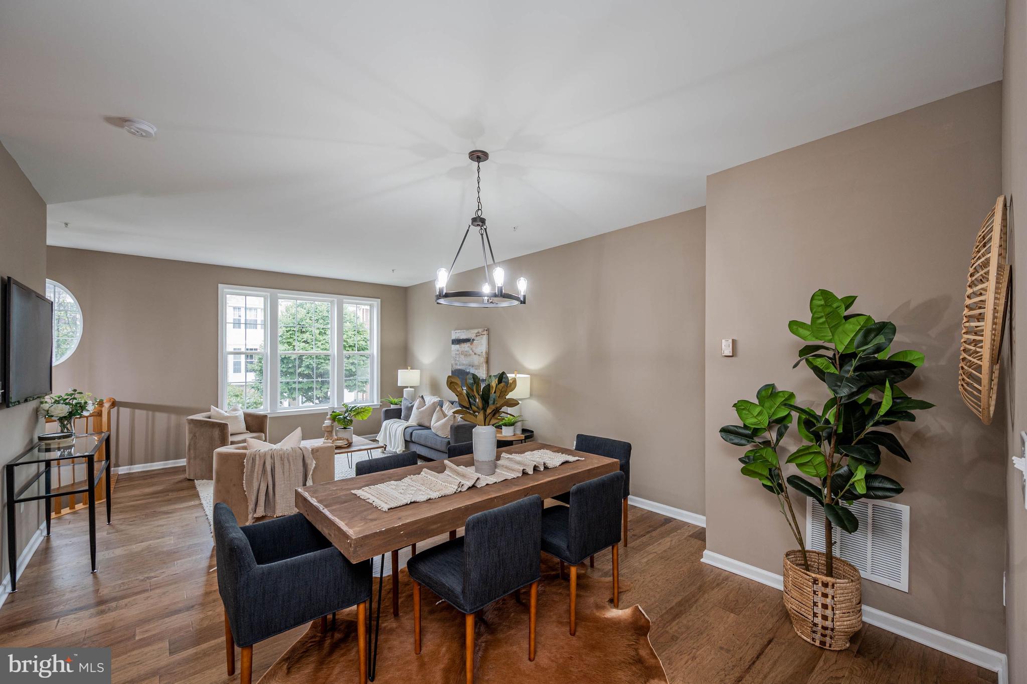 14029 Rockingham Road Germantown, MD 20874 - Photo 7 of 53 Dining Room