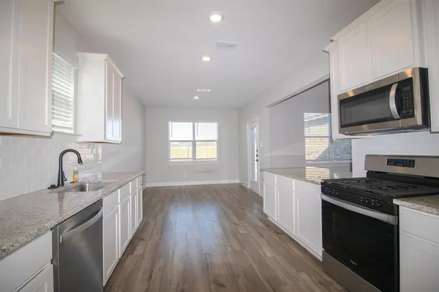 $1,795 | 910 Emerson Drive, Anna, TX 75409