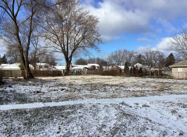 $9,000 | 1840 Mc Phail Street, Flint, MI 48503