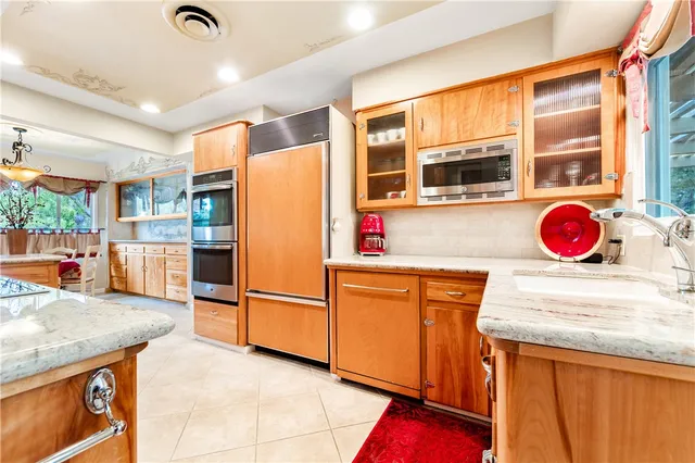 $1,799,999 | 5280 East 6th Street, Long Beach, CA 90814