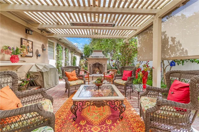 $1,799,999 | 5280 East 6th Street, Long Beach, CA 90814