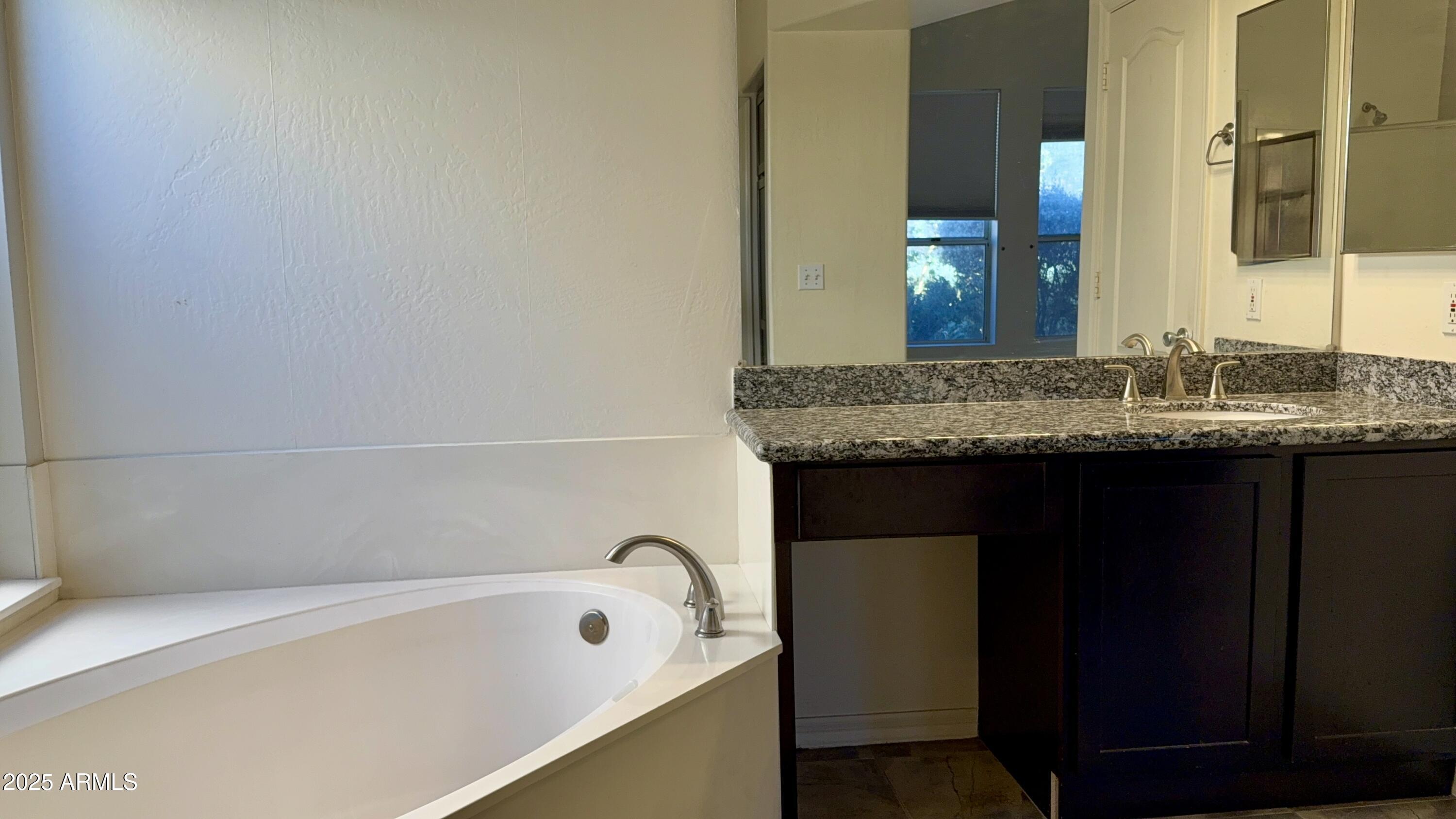 15844 South 23rd Place Phoenix, AZ 85048 - Photo 11 of 32 IMG_3620