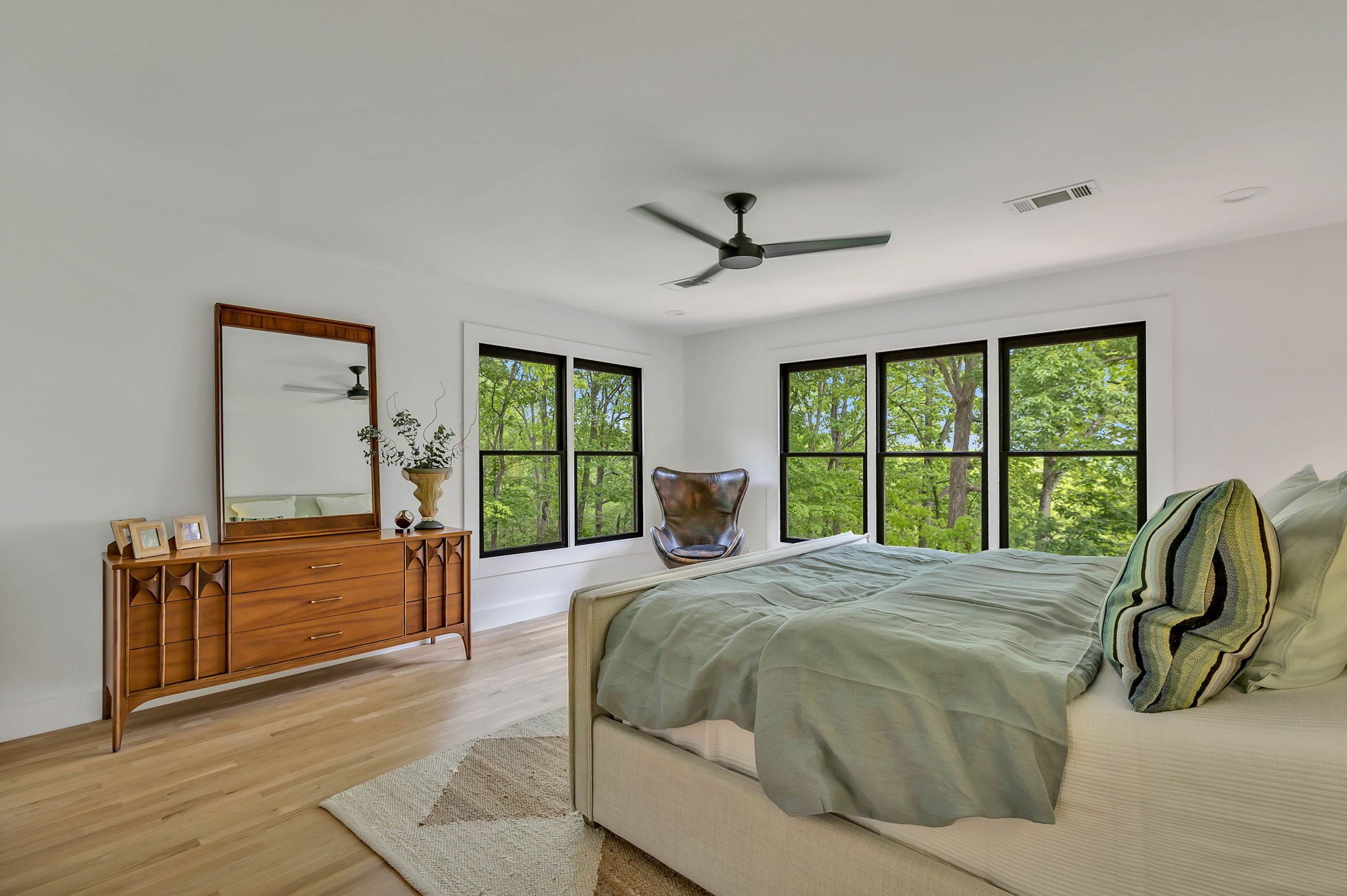 8548 Cub Creek Road Nashville, TN 37209 - Photo 26 of 43 a spacious bedroom with a bed and a large window