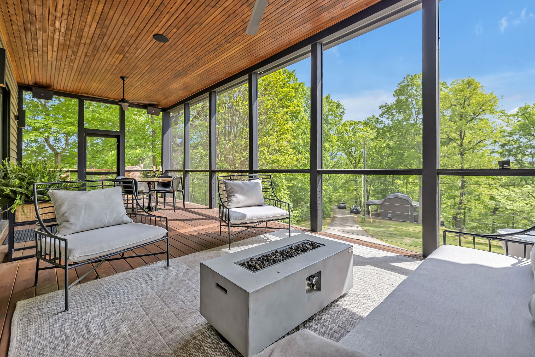 8548 Cub Creek Road Nashville, TN 37209 - Photo 33 of 43 a living room with furniture and a large window