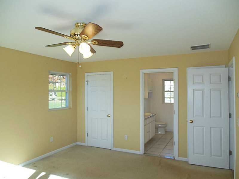 17 Gallup Street Westerly, RI 02891 - Photo 11 of 19 Master Bedroom.