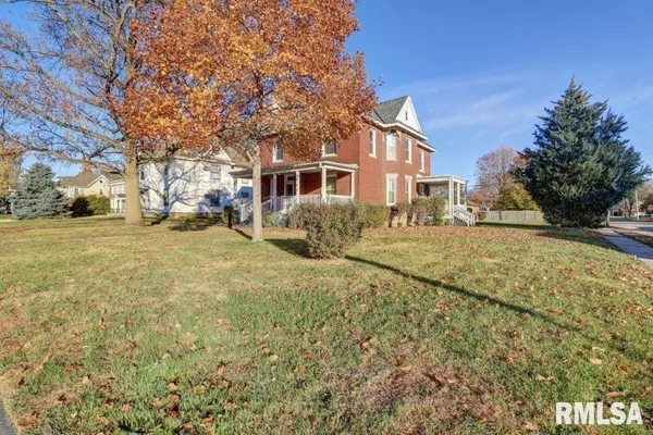 $185,000 | 802 West 4th Street, Sterling, IL 61081