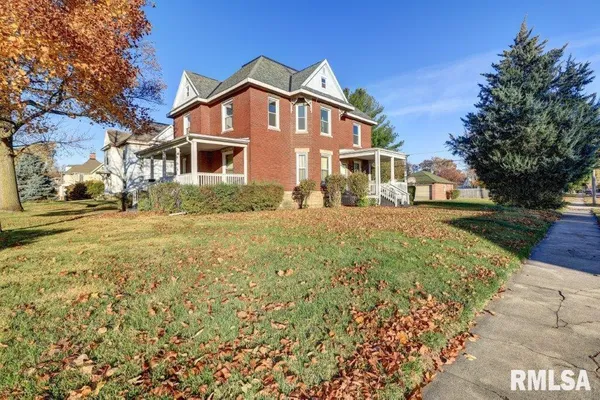 $185,000 | 802 West 4th Street, Sterling, IL 61081