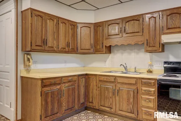 $185,000 | 802 West 4th Street, Sterling, IL 61081