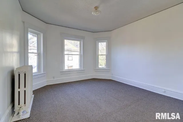 $212,000 | 802 West 4th Street, Sterling, IL 61081