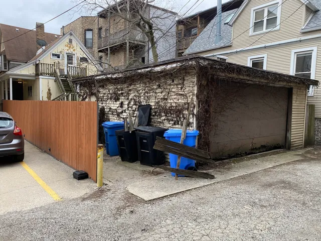 $889,900 | 1522 West Wilson Avenue, Chicago, IL 60640